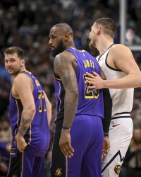 詹姆斯之后谁来搭档东契奇？浓眉二进宫？约基奇字母哥前往湖人？