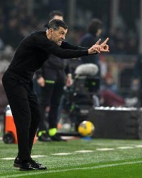 【复盘】自残式表演丢掉3分，米兰要马戏不要欧冠