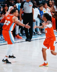 NBA总决赛还在打！休赛期没开始，第一笔交易就来了！1换7啊！