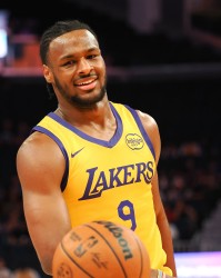 🎤西部高管：布朗尼若能证明自己的能力不是偶然，那他将进入湖人常规轮换阵容