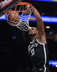 开云体育官方网站-克拉克斯顿：经纪人会处理交易流言的问题 我就专注于打好球